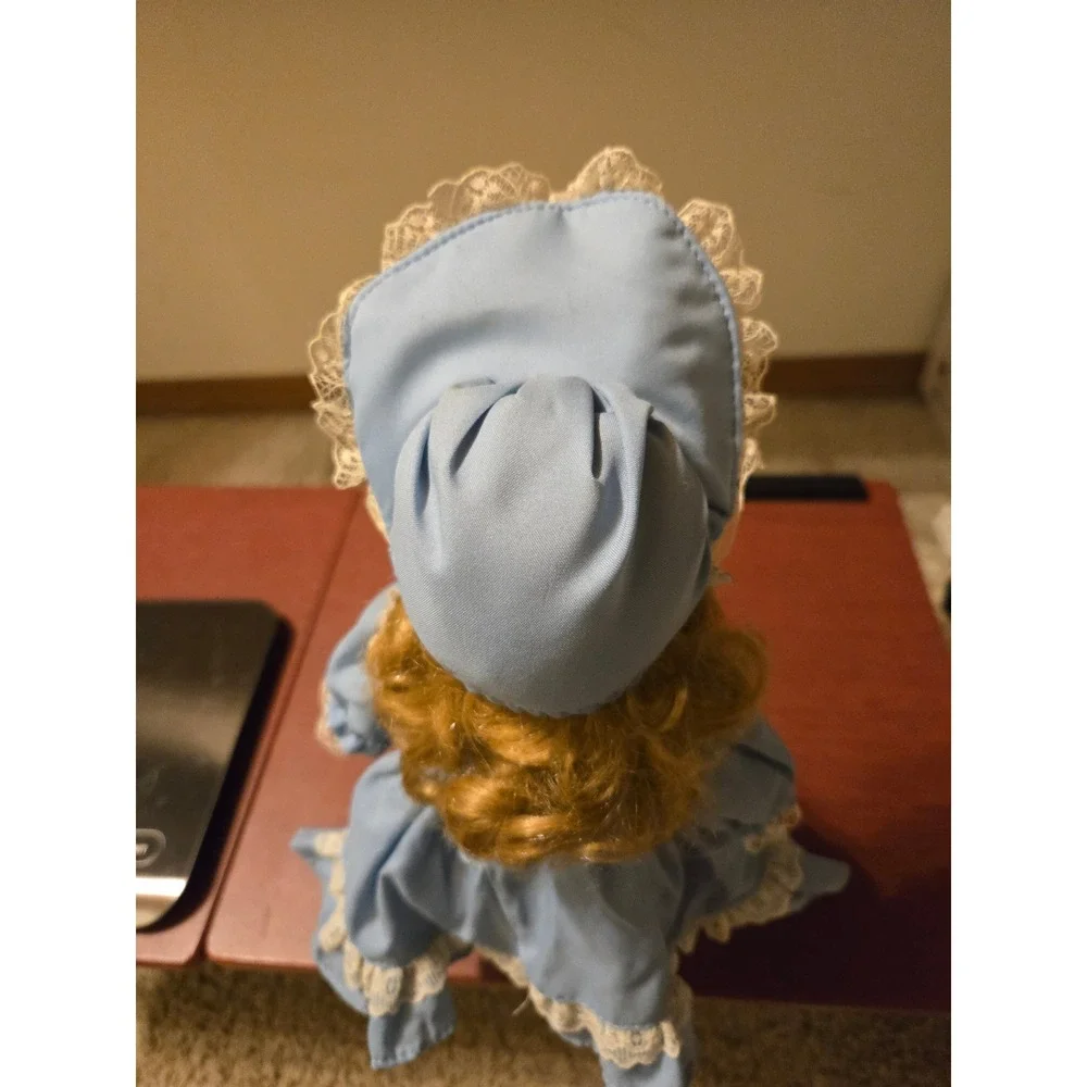 Dynasty Doll Collection Cardinal Inc‎ Blue Lace Dress Porcelain Vintage Doll 12